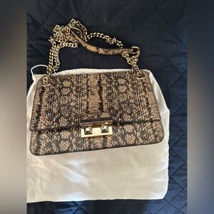 EUC FURLA BELLA CROSSOVER BAG